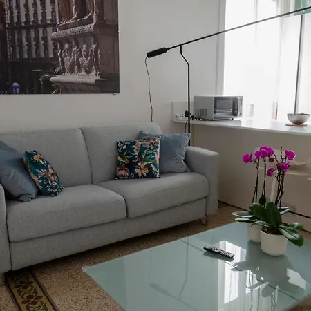 Dante Apartamento Nápoles